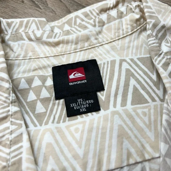 Quiksilver Men's Cream Tan Geometric Aloha Shirt Vintage - Picture 4 of 6
